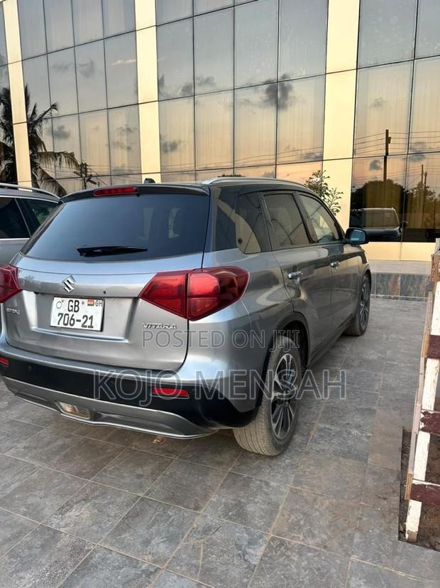Suzuki Vitara 2021 Gray