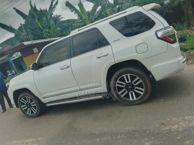 Toyota 4-Runner Limited 4dr SUV (4.0L 6cyl 5A) 2015 White