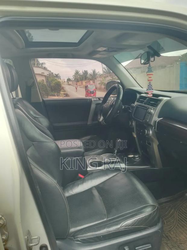 Toyota 4-Runner Limited 4dr SUV (4.0L 6cyl 5A) 2015 White