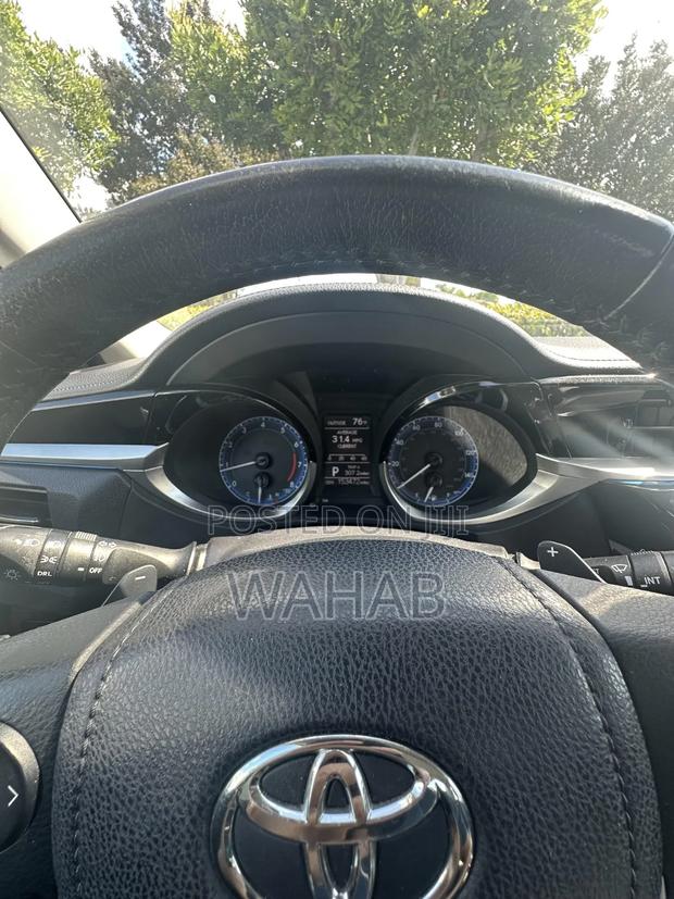 Toyota Alphard 2.4 Petrol AWD 2015 Black