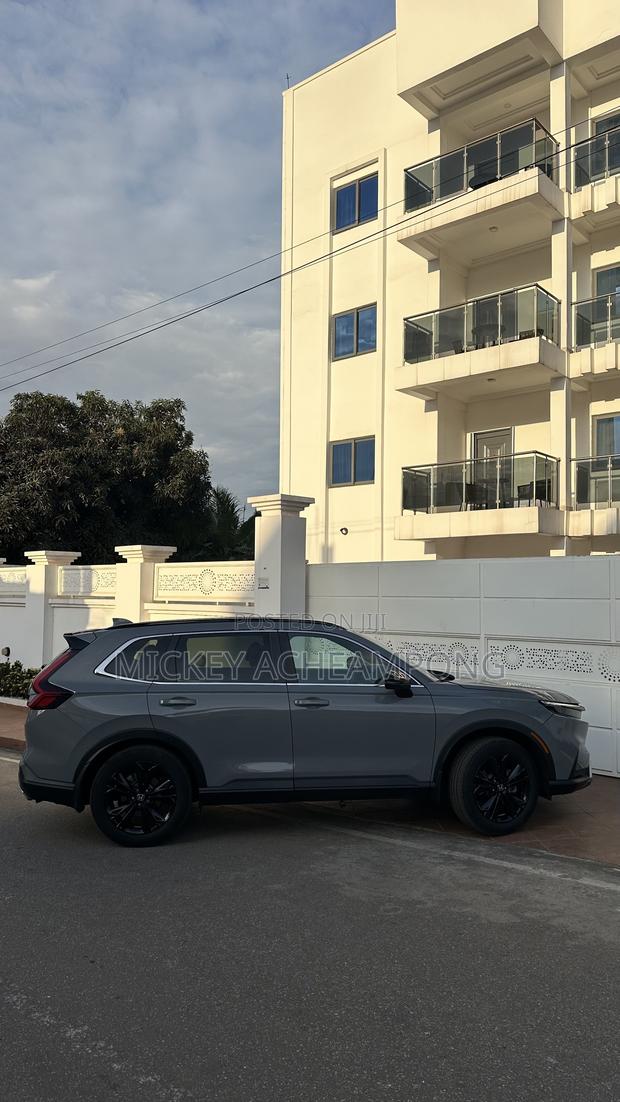 Honda CR-V Sport Touring Hybrid AWD 2026 Gray