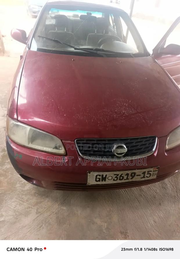 Nissan Sentra 2003 Red