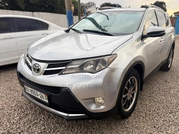 Toyota RAV4 LE 4dr SUV AWD (2.5L 4cyl 6A) 2014 Silver
