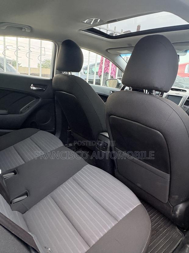 Kia Forte EX Sedan 2017 White