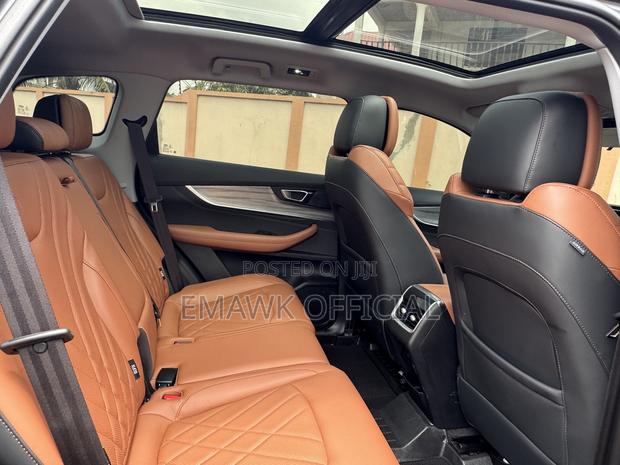 Chery Tiggo 8 2022 Black