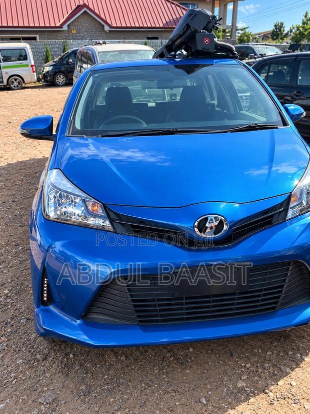 Toyota Vitz 1.3 FWD 5dr 2016 Blue