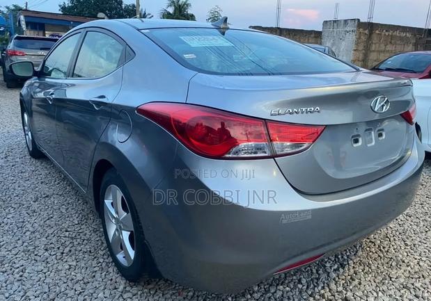 Hyundai Elantra 2013 Gray