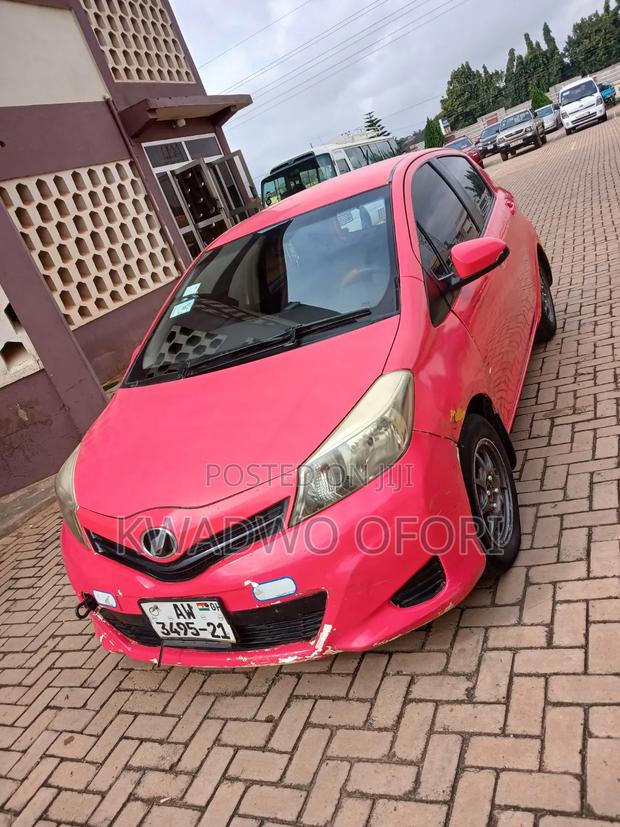 Toyota Vitz 1.3 AWD 3dr 2012 Pink