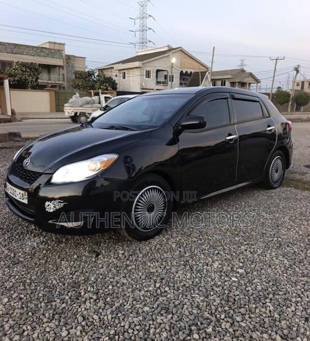 Toyota Matrix Hatchback FWD (1.8L 4cyl 5M) 2010 Black