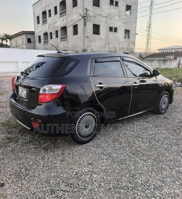 Toyota Matrix Hatchback FWD (1.8L 4cyl 5M) 2010 Black