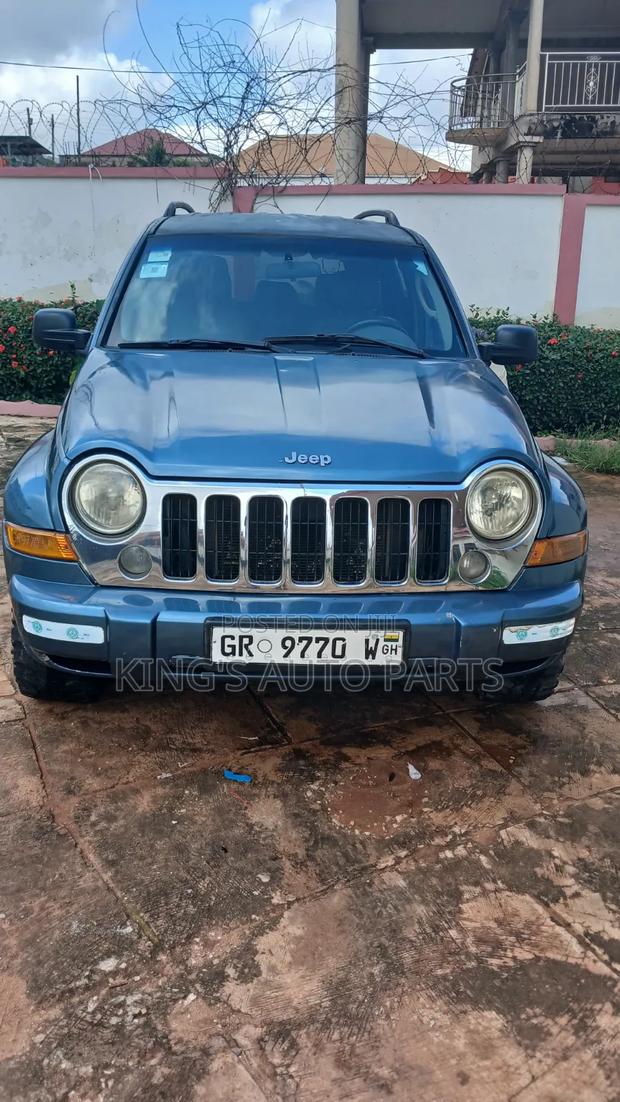 Jeep Grand Cherokee Laredo 4x4 2005 Blue