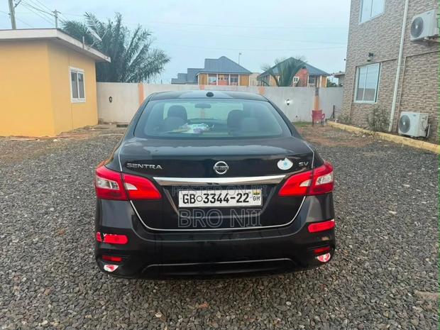Nissan Sentra SV 2018 Black