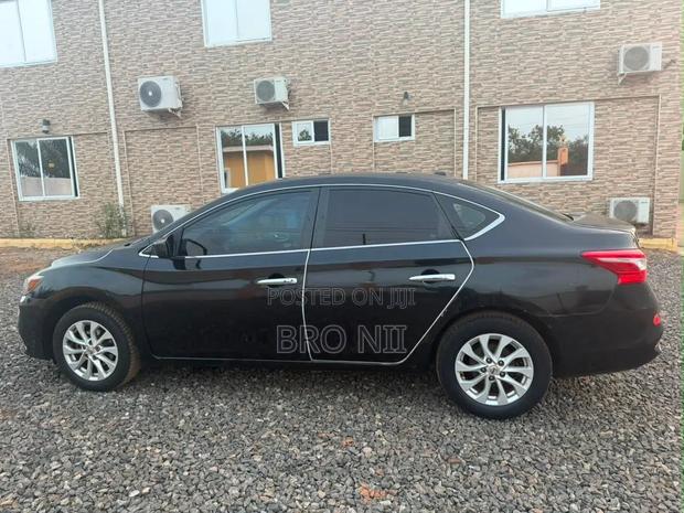 Nissan Sentra SV 2018 Black