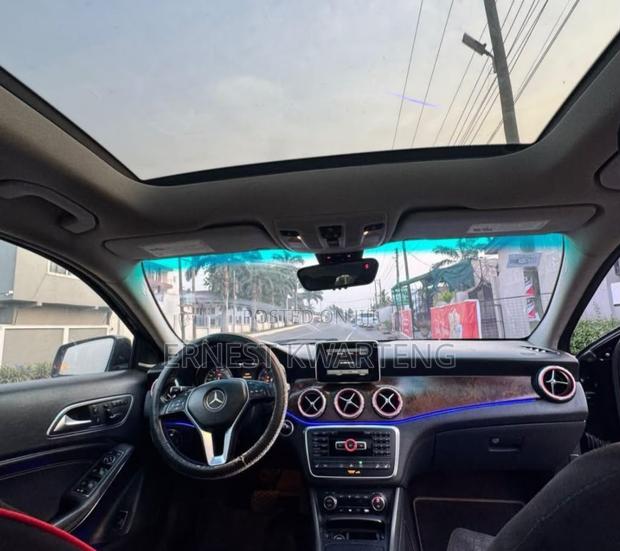 Mercedes-Benz GLA 250 2016 Black