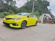 Toyota Corolla SE Special Edition 4dr Sedan (1.8L 4cyl CVT) 2017 Yellow for sale