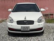 Hyundai Accent SE Automatic 2010 White for sale