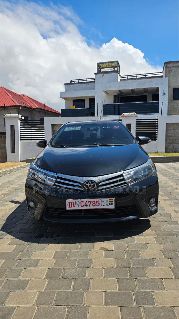 Toyota Corolla Altis 2016 Black