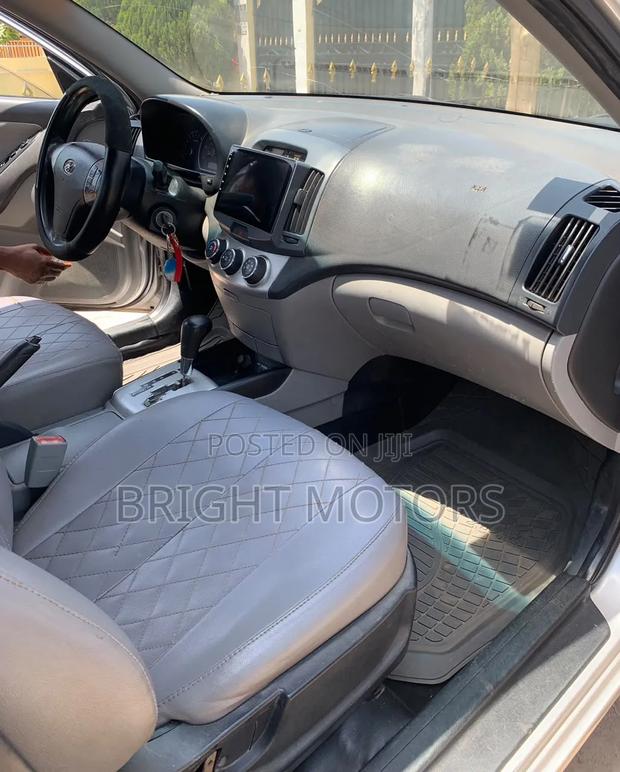 Hyundai Elantra GLS Automatic 2011 Silver