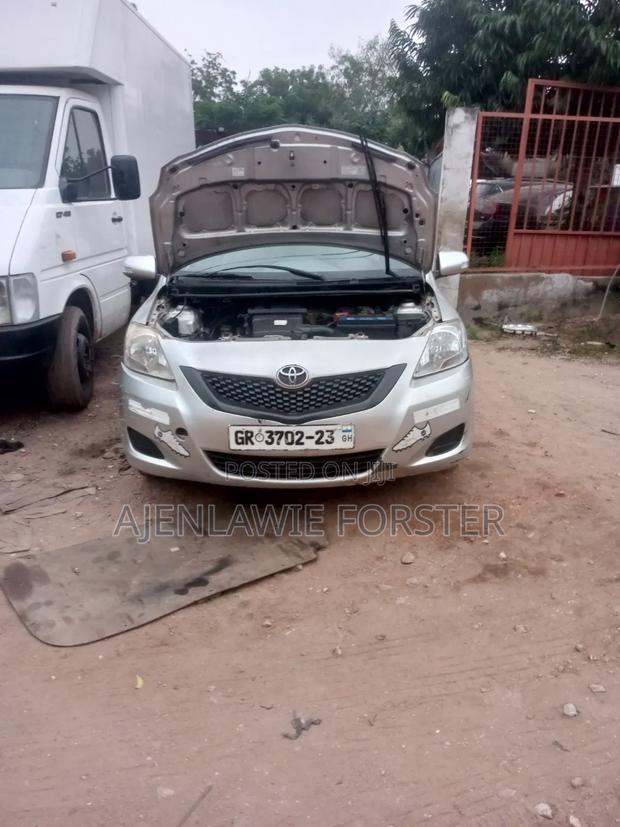 Toyota Belta 2010 Gray