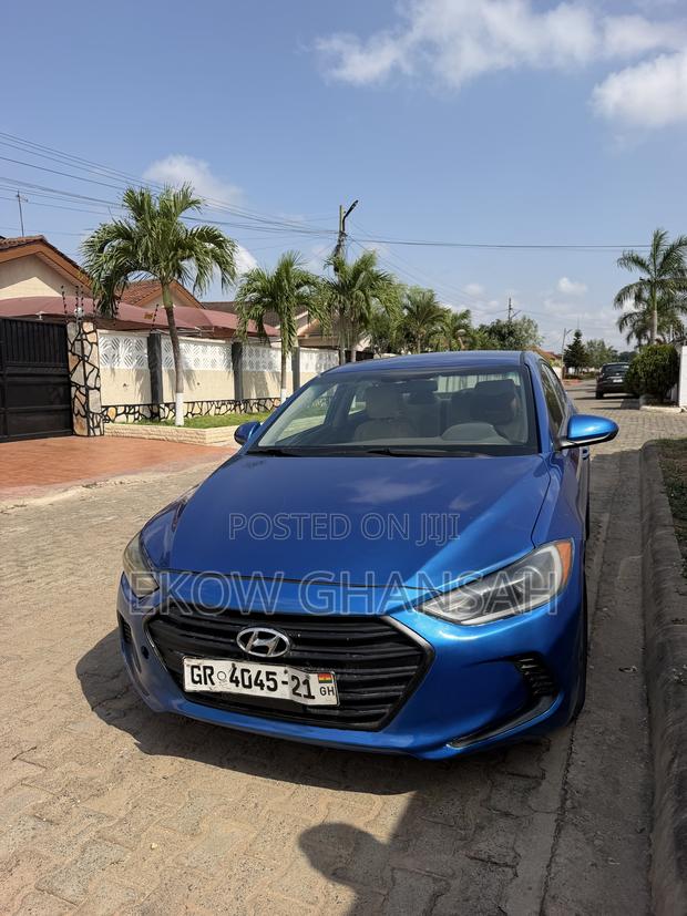 Hyundai Elantra 2018 Blue