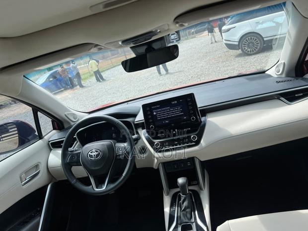 Toyota Corolla Cross 2.0 Petrol AWD 2022 Red