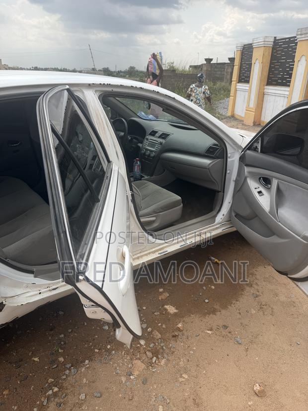 Toyota Camry 2009 White