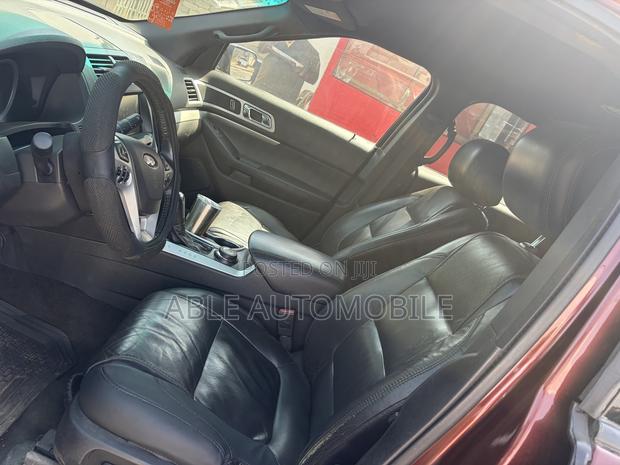 Ford Explorer XLT 4dr SUV (3.5L 6cyl 6A) 2015 Red