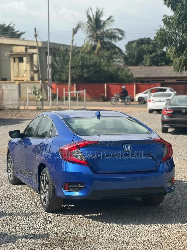 Honda Civic EX-L 4dr Sedan (1.5L 4cyl) 2017 Blue