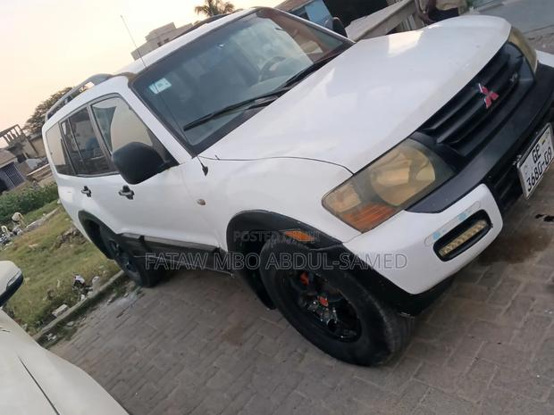 Mitsubishi Pajero 2008 White
