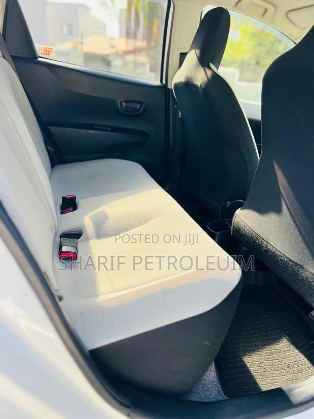 Toyota Vitz 1.3 AWD 3dr 2011 White
