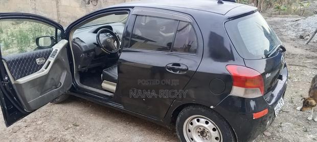 Toyota Vitz 1.0 FWD 3dr 2010 Black