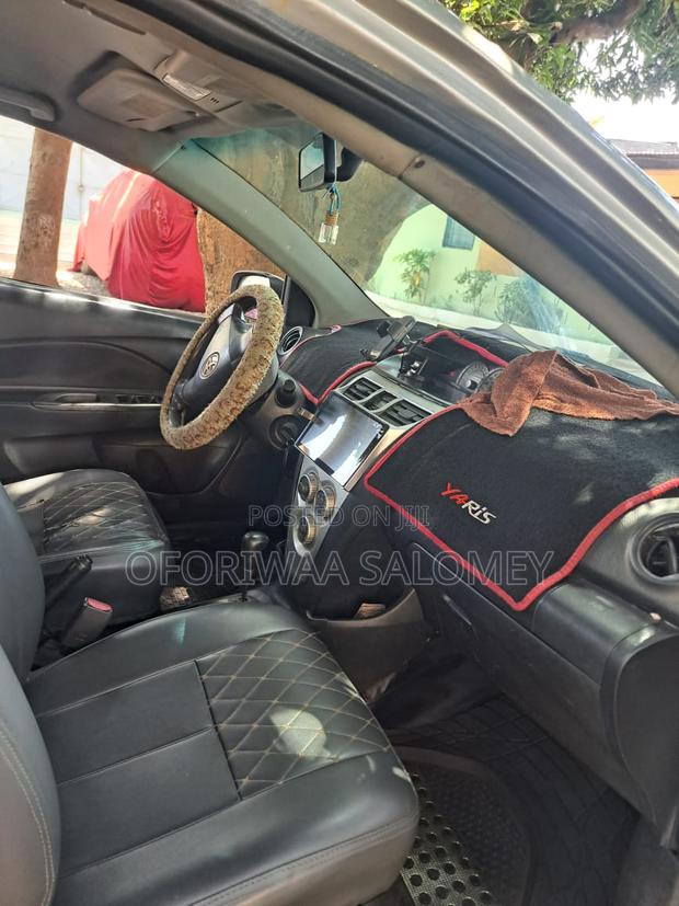 Toyota Yaris 2007 Gray