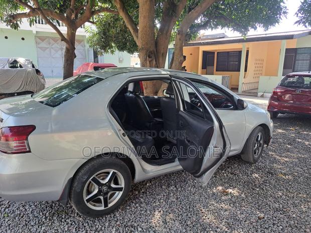 Toyota Yaris 2007 Gray