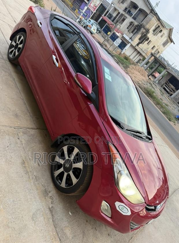Hyundai Elantra Limited Sedan FWD (1.8L 4cyl 6A) 2013 Red