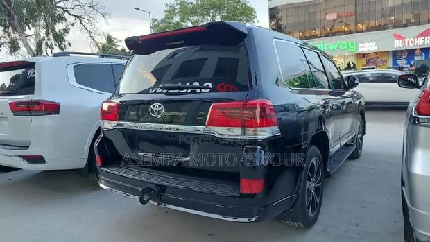 Toyota Land Cruiser 2018 Black
