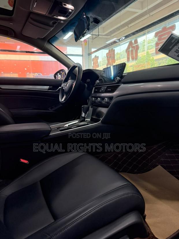 Honda Accord 2019 White