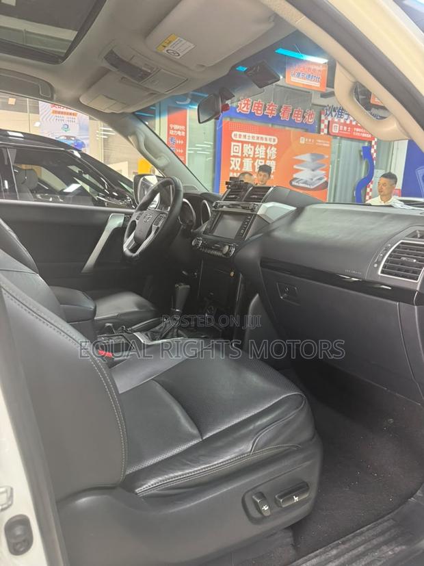 Toyota Land Cruiser 2019 Black