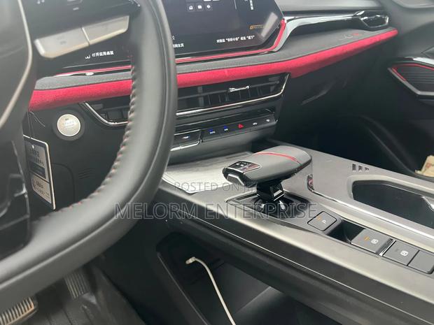 Changan X5 Plus 1.5 Blue Core FWD 2025 White