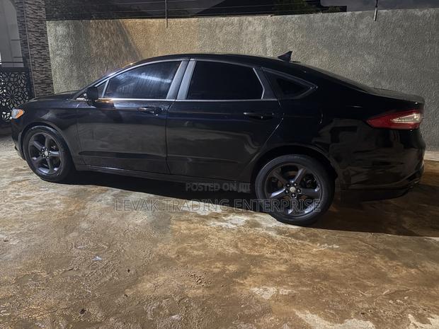 Ford Fusion SE 2013 Black