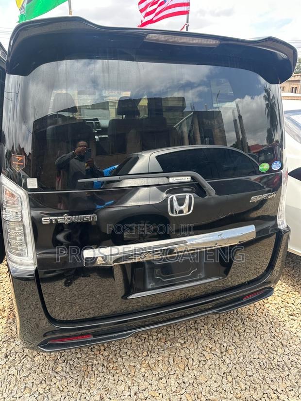 Honda Stepwgn 2014 Black