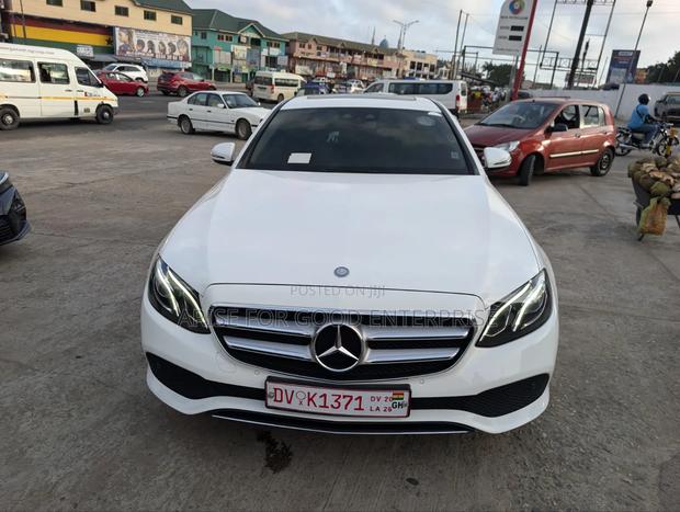 Mercedes-Benz E300 4Matic AWD Sedan (2.0L 4cyl 9A) 2017 White