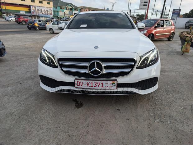 Mercedes-Benz E300 4Matic AWD Sedan (2.0L 4cyl 9A) 2017 White