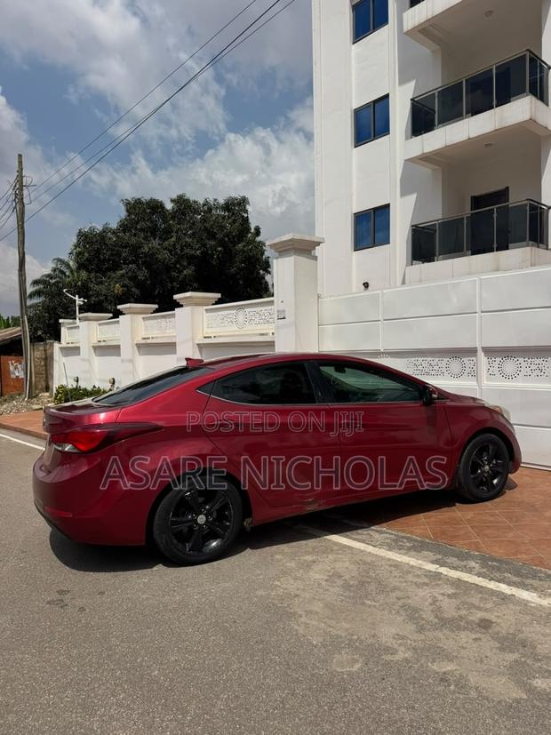 Hyundai Elantra 2016 Red