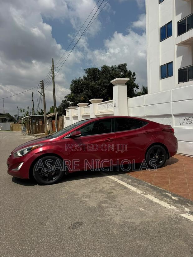 Hyundai Elantra 2016 Red