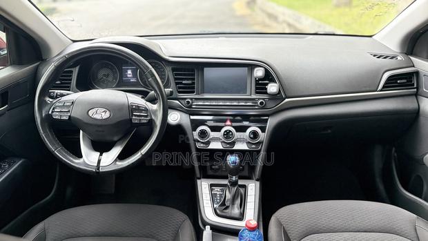 Hyundai Elantra Limited 2020 Orange