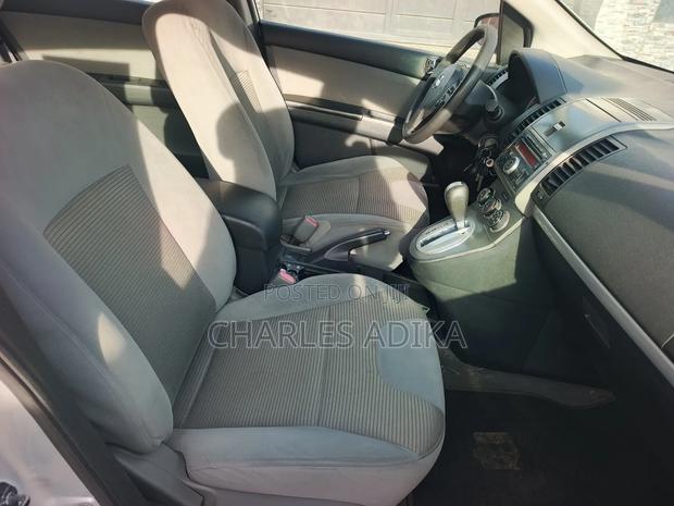 Nissan Sentra 2.0 2011 Silver