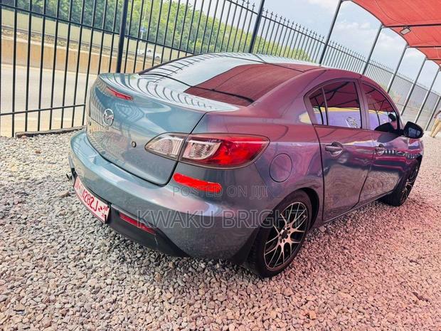 Mazda 3 2.0 i Touring Sedan Automatic 2011 Blue