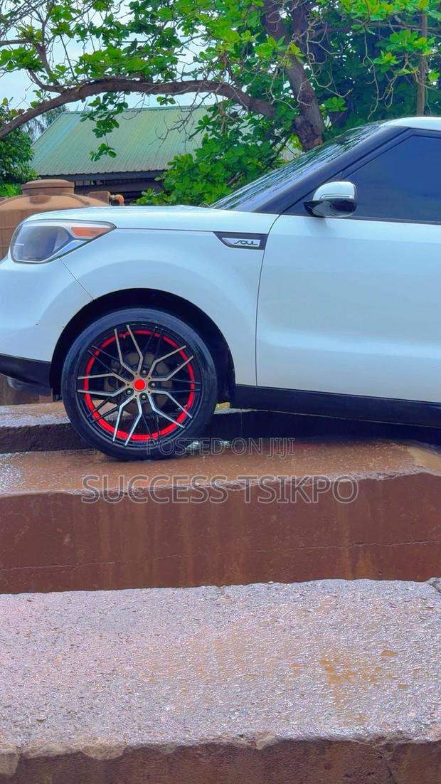 Kia Soul 4dr Wagon (1.6L 4cyl 6A) 2015 White