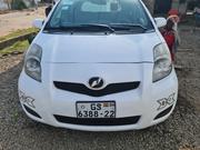 Toyota Vitz 2010 White for sale