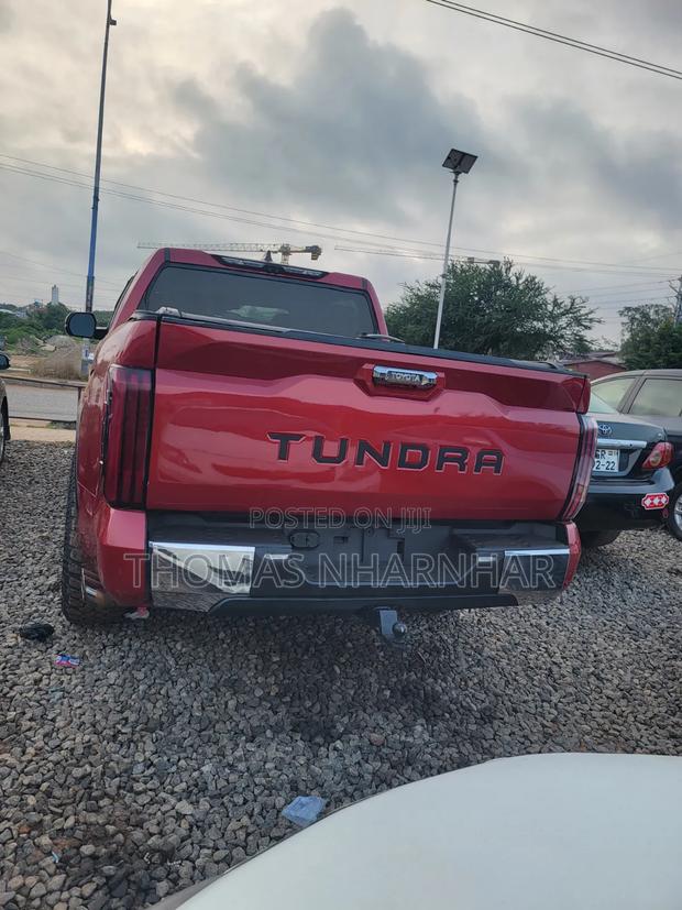 Toyota Tundra 2021 Black